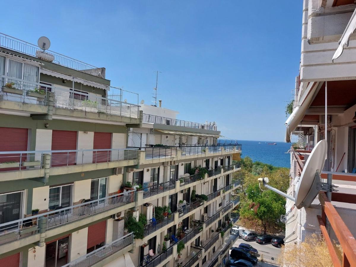ήσυχο δίπλα στη θάλασσα